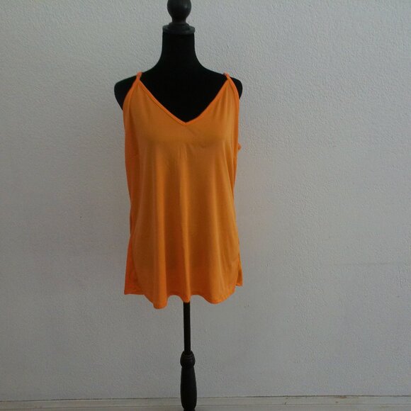 Orange color Paisley style blouse, with sequins shiny and wood beaded details - Picture 5 of 12